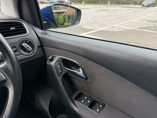 Volkswagen Polo 2013 373415609