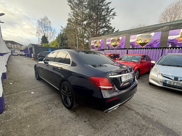 Mercedes-Benz E-Class 2017 373415811