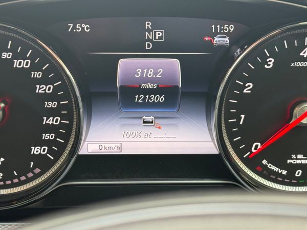 Mercedes-Benz E-Class 2017 373415826