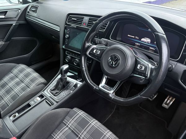 Volkswagen Golf GTD 2018 373411573
