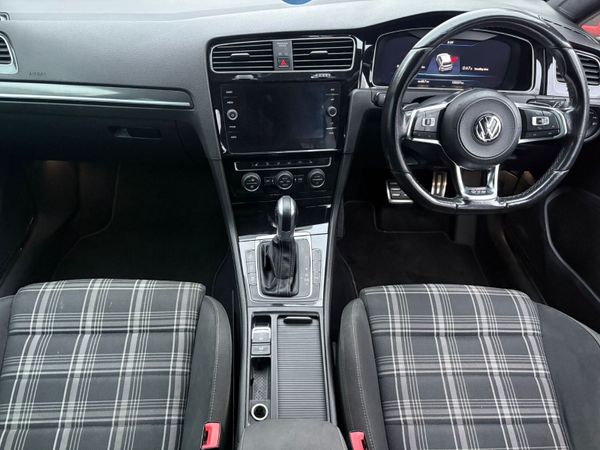 Volkswagen Golf GTD 2018 373411582