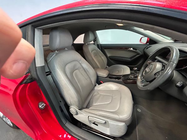 12 AUDI A5 COUPE 1.8TFSI 170 SE = GREY LEATHER = 373428744