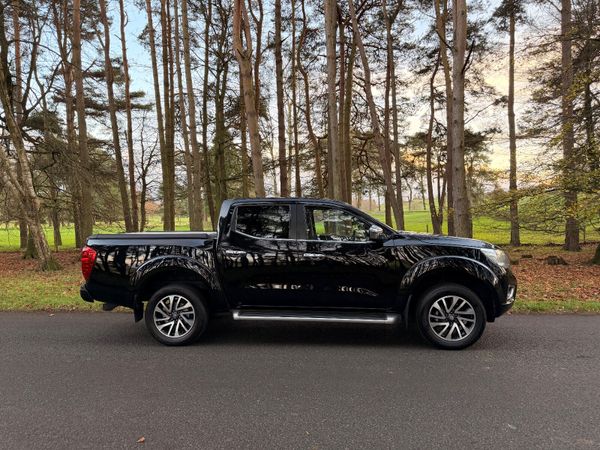 Nissan Navara 2016 Crew Cab Pick Up 373429304