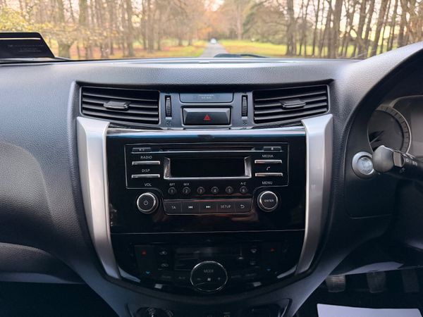 Nissan Navara 2016 Crew Cab Pick Up 373429316