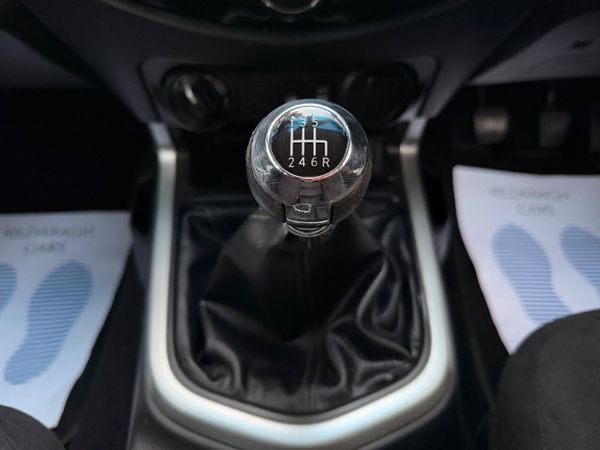 Nissan Navara 2016 Crew Cab Pick Up 373429310