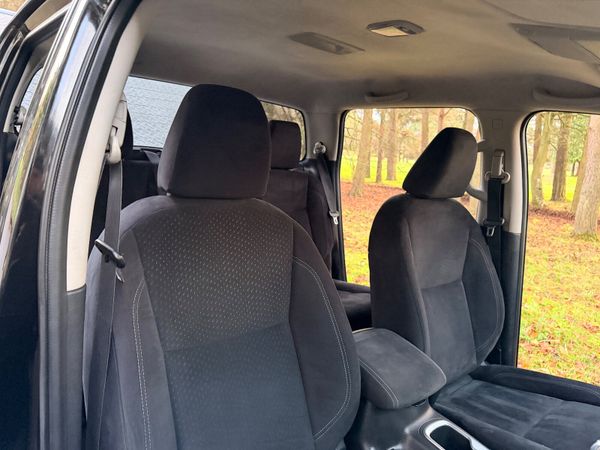 Nissan Navara 2016 Crew Cab Pick Up 373429329