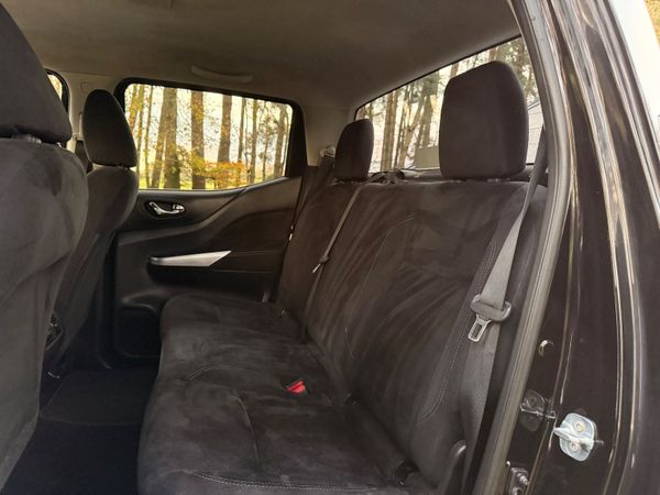 Nissan Navara 2016 Crew Cab Pick Up 373429339
