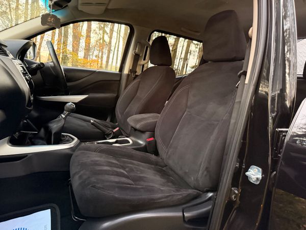 Nissan Navara 2016 Crew Cab Pick Up 373429333