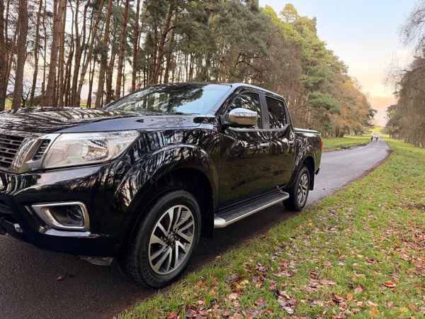 Nissan Navara 2016 Crew Cab Pick Up 373429359