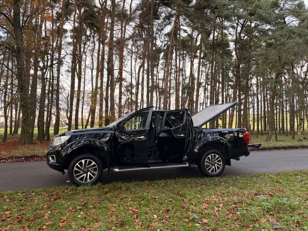 Nissan Navara 2016 Crew Cab Pick Up 373429379