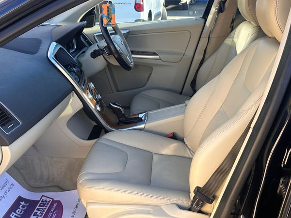 2017 VOLVO XC60 AUTO 2.0 DIESEL PANORAMIC ROOF 373430045