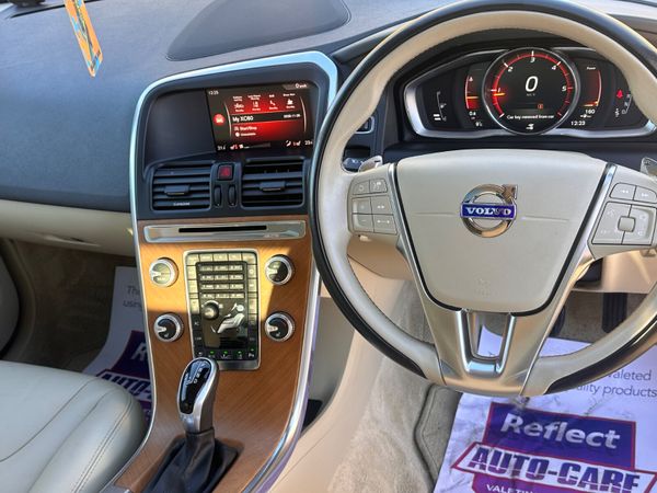 2017 VOLVO XC60 AUTO 2.0 DIESEL PANORAMIC ROOF 373430041