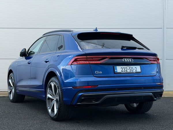 232 Audi Q8 60 TFSI e Competition 373433935
