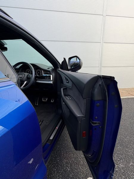 232 Audi Q8 60 TFSI e Competition 373433932