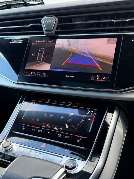 232 Audi Q8 60 TFSI e Competition 373433991