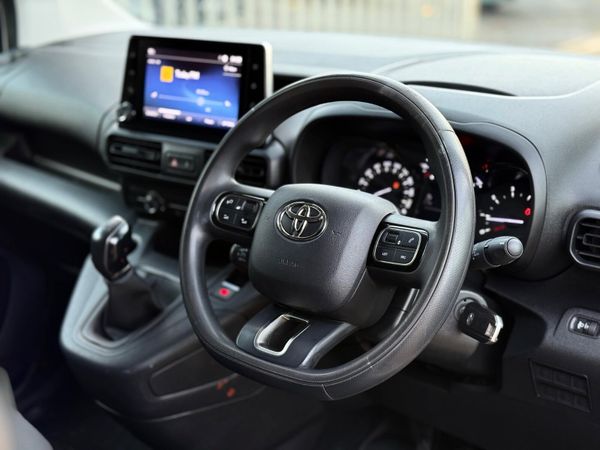 Toyota Proace City 1.5d SWB 373444454