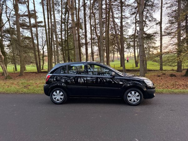 Kia Rio 2009 1.4 Hatchback Low Mileage 373484055