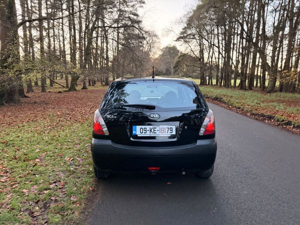Kia Rio 2009 1.4 Hatchback Low Mileage 373484057
