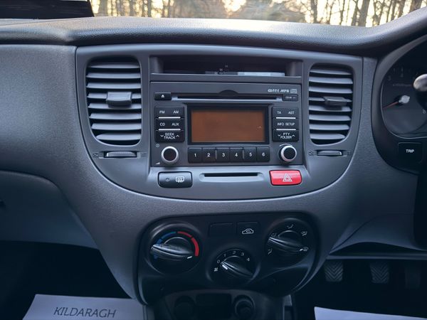 Kia Rio 2009 1.4 Hatchback Low Mileage 373484063