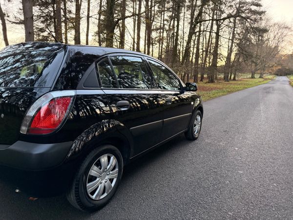 Kia Rio 2009 1.4 Hatchback Low Mileage 373484074