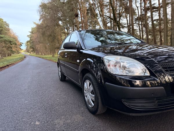 Kia Rio 2009 1.4 Hatchback Low Mileage 373484113