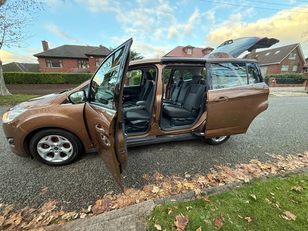 Stunning Ford C-Max 7 Seater.  2-year Warranty. 373487792