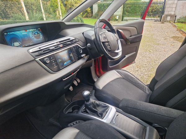 GRAND PICASSO 2 LTR, 2 YR WARRANTY, VERY HIGH SPEC 373481018