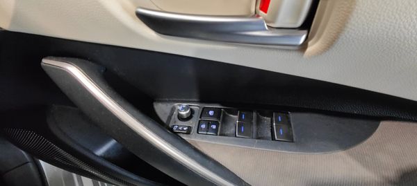 201 - Toyota Corolla 1.8 Petrol Hybrid NCT 2028 373491719