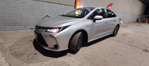 201 - Toyota Corolla 1.8 Petrol Hybrid NCT 2028 373491710