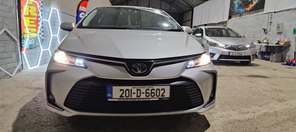 201 - Toyota Corolla 1.8 Petrol Hybrid NCT 2028 373491721