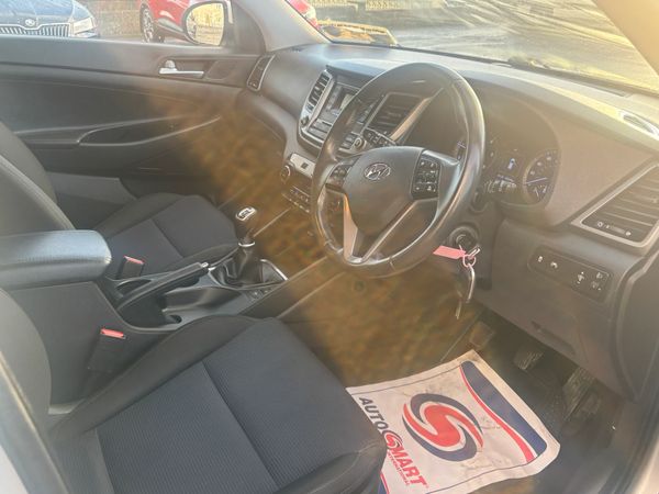 2017 HYUNDAI TUSCON 373509300