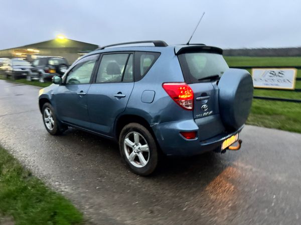 Toyota RAV 4 4WD Cheap run around****** 373510111