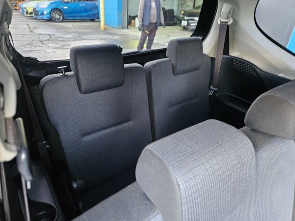 2015 Toyota Sienta 1.5 Hybrid Auto / 7 Seater 373511716