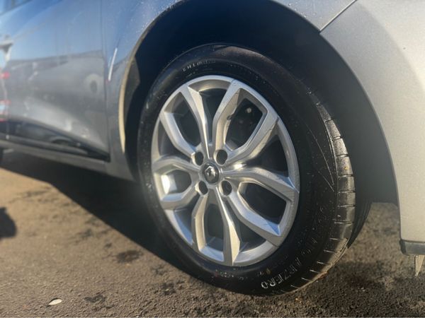 Renault Clio IV DYNAMIQUE NAV TCE 90 M 4DR 373513422