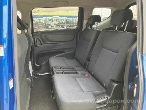 TOYOTA SIENTA ** 2016 ** 6 SETAER 373579332