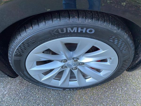 Tesla Model S performance ludicrous awd 2019 373587298