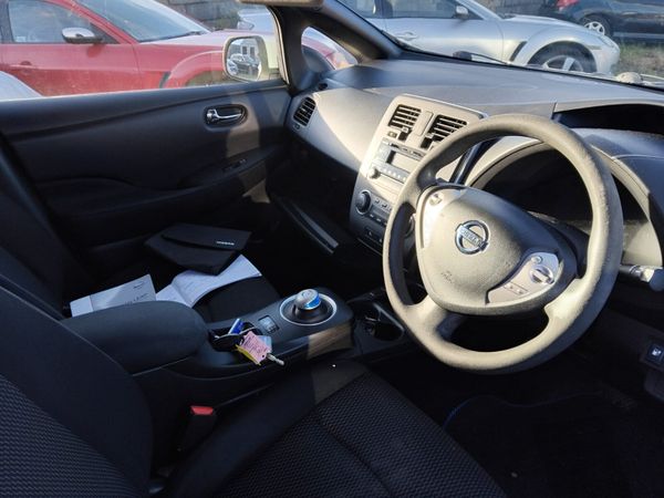 Nissan Leaf 2014 373589567