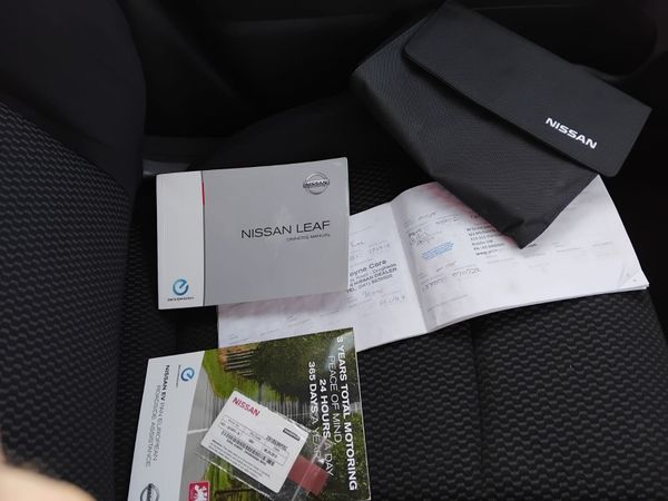 Nissan Leaf 2014 373589569