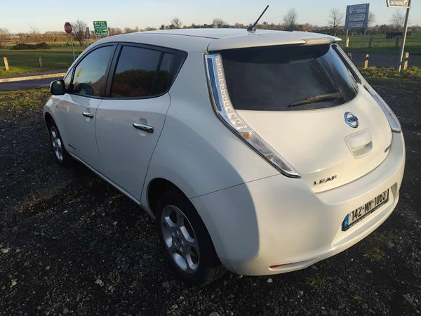 Nissan Leaf 2014 373589577