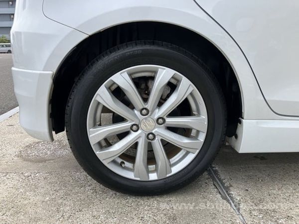 SUZUKI SWIFT 2015*LOW MILAGE ** 373580925