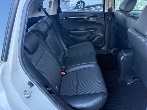 2019 Honda FIT 1.5 Hybrid automatic,Leather Specs 373581020