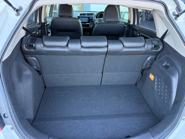 2019 Honda FIT 1.5 Hybrid automatic,Leather Specs 373581022