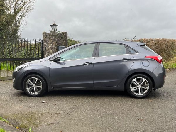 Hyundai i30 1.6 Diesel Deluxe 373624039