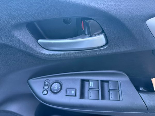 2017 Honda FIT 1.5 Hybrid automatic,Leather Specs 373634805