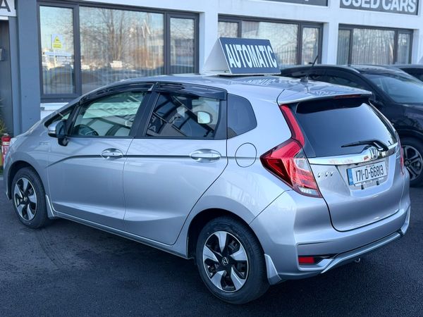 2017 Honda JAZZ/FIT 1.5 Hybrid auto, Top Specs 373635534