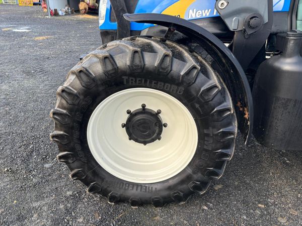 2011 New Holland T6070 Elite 373635903