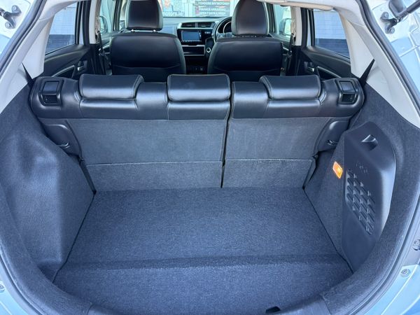 2019 Honda JAZZ/FIT 1.5 Hybrid auto,Leather Specs 373636404