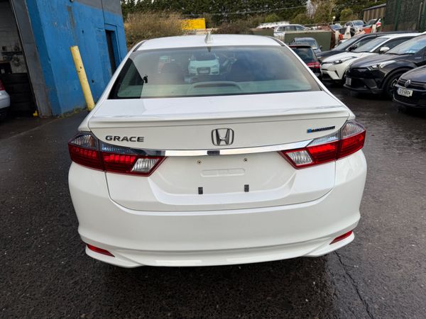 2015 Honda Grace HYBRID Automatic 373638694