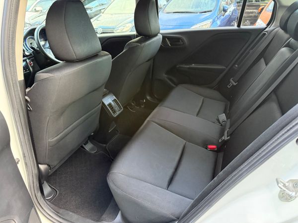 2015 Honda Grace HYBRID Automatic 373638699