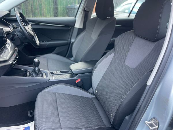 21 Skoda Octavia Est, High Spec/Warranty 373649405